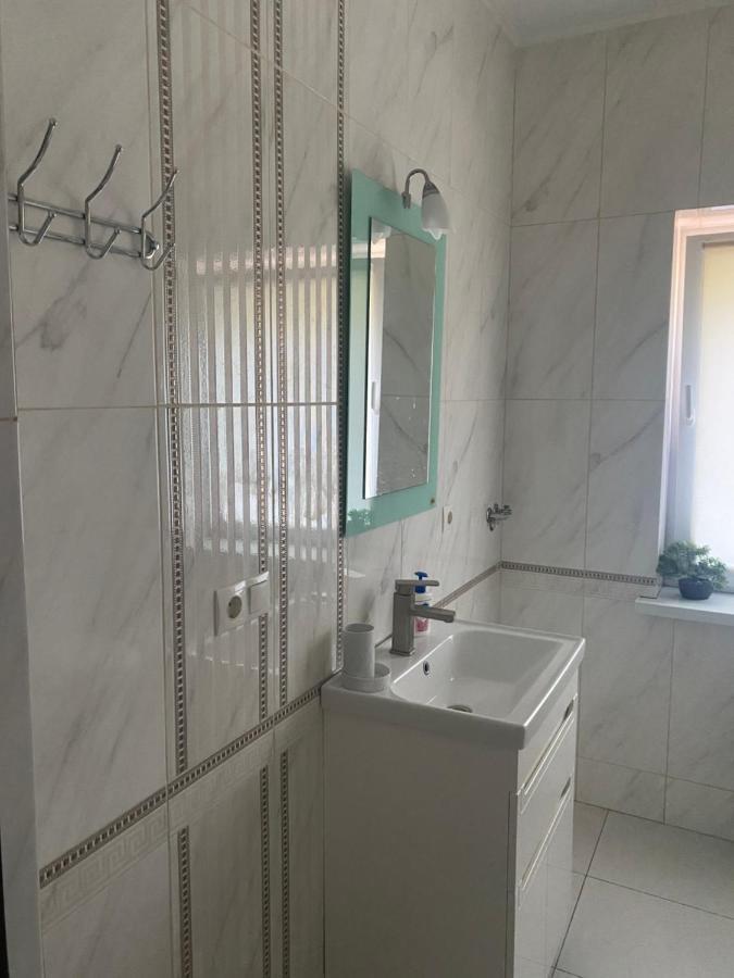 Guest House Olzhycha 45 Б 基輔 外观 照片