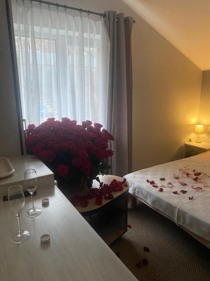 Guest House Olzhycha 45 Б 基輔 外观 照片