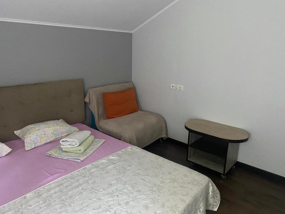 Guest House Olzhycha 45 Б 基輔 外观 照片