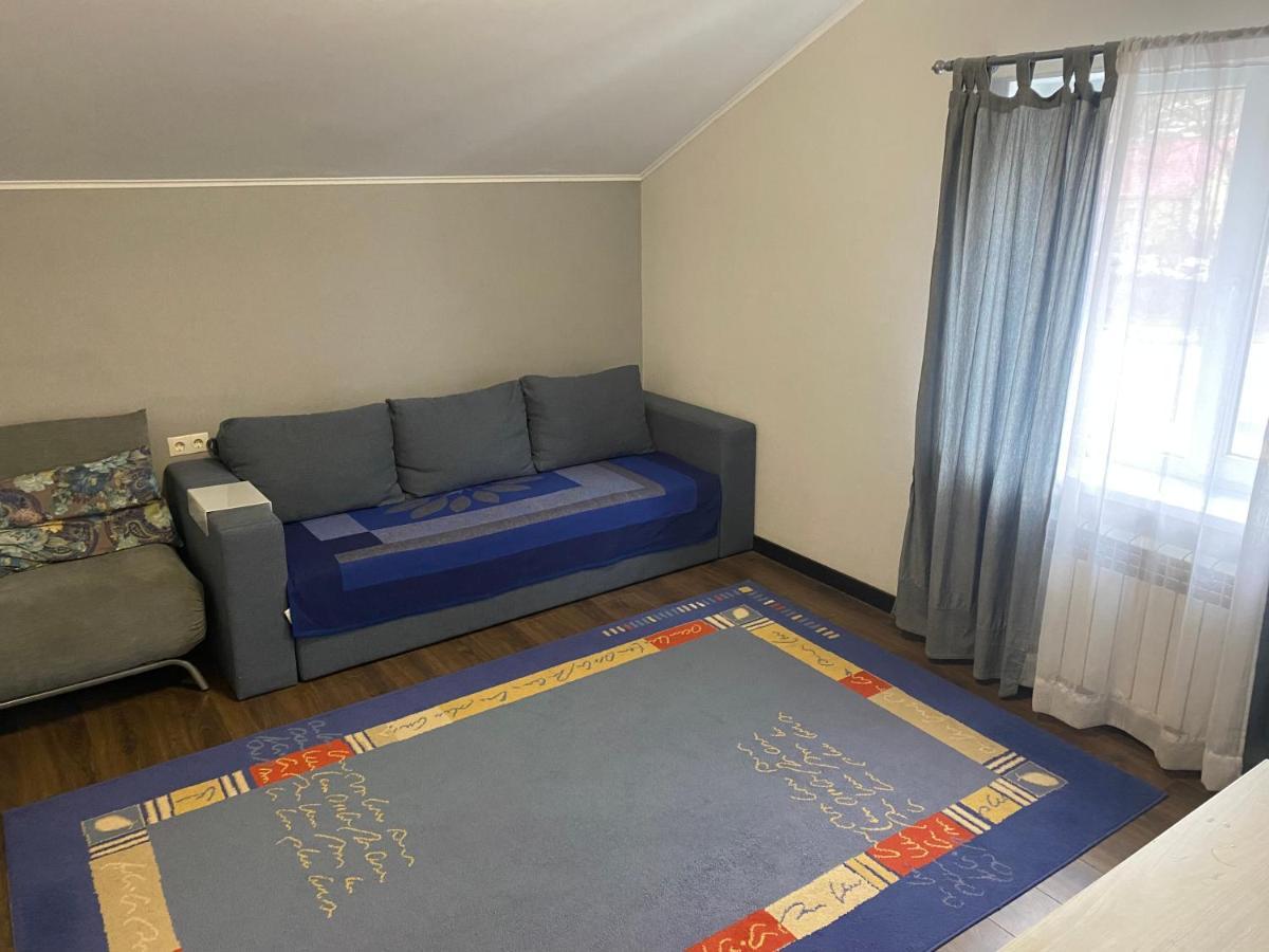 Guest House Olzhycha 45 Б 基輔 外观 照片